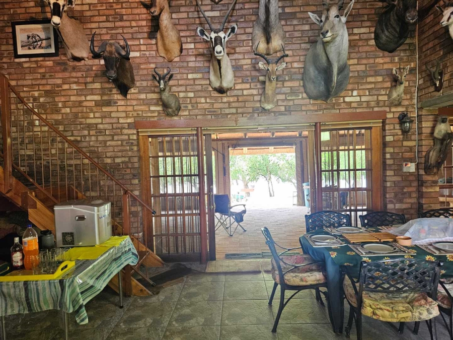 4 Bedroom Property for Sale in Leeudoringstad North West